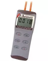 Skaitmeninis manometras 8215