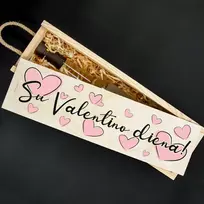 Medinė butelio dėžė "Su Valentino diena!"