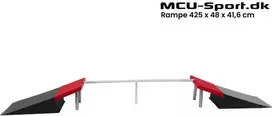 MCU-Sport riedlenčių rampa + šlifavimo bėgelių komplektas 425 x 48 x 41,6 cm