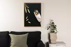 Venture Design Plakatas, Gėlės ant stalo, 30x40 cm, Juoda