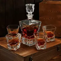 Viskio rinkinys medinėje dėžutėje "ELIXIR"