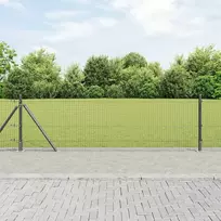Suvirinta vielos tvora su betono baze 100 x 0,4 m (W x H)