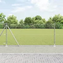 Šešiakampė tvora su betono pagrindu 25 x 0,8 m Sidabrinė