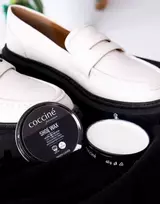 Baltai odinei avalynei skirtas priežiūros vaškas – Coccine Shoe Wax, 40 g