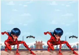 Stebuklingasis „Ladybug Hero“ plastikinis staltiesis 120x180 cm