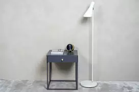 Venture Design Naktinis staliukas Bakal Šviesiai pilkas Plienas