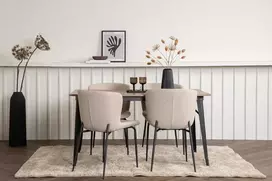 Venture Design Valgomojo stalo ir kėdžių komplektas Tempe valgomojo stalas ir Modesto valgomojo kėdė juoda pilka MDF bouclé metalas