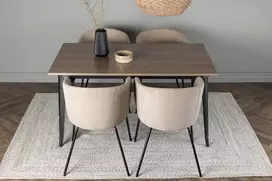 Venture Design Valgomojo stalas ir kėdžių komplektas Tempe ir Berit 140x80 cm Juodasis graikinis riešutas Smėlio spalvos MDF audinys