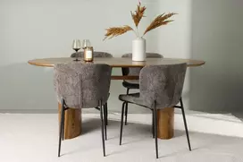 Venture Design Valgomojo stalo ir kėdžių komplektas Isolde valgomojo stalas ir Modesto valgomojo kėdė 140x75 cm pilka