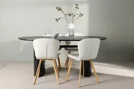 Venture Design Valgomojo stalo ir kėdžių komplektas Isolde valgomojo stalas ir Lilja valgomojo kėdė 180x75 cm juoda smėlio spalvos MDF audinys