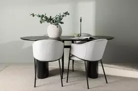 Venture Design Valgomojo stalas ir kėdžių komplektas Isolde valgomojo stalas ir Evelina valgomojo kėdė 180x75 cm juoda