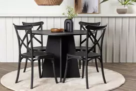 Venture Design Valgomojo komplektas Bootcut apvalus valgomojo stalas ir Crosett valgomojo kėdė 110 cm juodas MDF ir plastikas