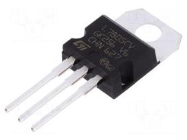 IC: voltage regulator | linear,fixed | 5V | 1.5A | TO220 | THT
