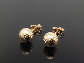 Graviruoti auksiniai auskarai burbulai