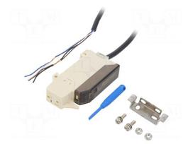 Sensor: optical fiber amplifier | PNP | Connection: cables | 2m