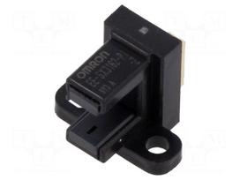 Sensor: photoelectric | through-beam (with slot) | Slot width: 5mm