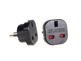 Elektros prekės // Maitinimo prailgintuvų, skirstytuvų ir UK bei USA adapterių rinkinys // MCE72 Adapter gniazdo UK na wtyk EU czarny