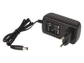 Akumuliatoriai ir baterijos // Universalūs maitinimo blokai 12V, 9V, 5V // 71-214# Zasilacz impulsowy 5v/3000ma 2,1/5,5