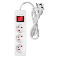 Elektros prekės // Maitinimo prailgintuvų, skirstytuvų ir UK bei USA adapterių rinkinys // Przedłużacz listwowy 1.5 m, 3 x 1.5 mm2, 3G, biały, ON/OFF