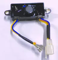 Kinija ĮTAMPOS REGULIATORIUS AVR 2-3 Kw 330uF 250V GENERATORIAMS
