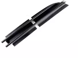 BMW 3 serijos E46 sedano priekinis bamperis, uždarytos grotelės N/S originalios 51117032615