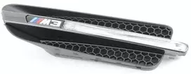 BMW M3 E90 priekinis sparnas, juodos chromuotos grotelės, kairės 51137981105 Originalus
