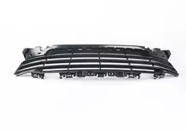 BMW F39 priekinio bamperio apatinės centrinės grotelės originalios 51117429002