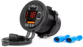 Vandeniui atsparus telefono įkroviklis su skaitmeniniu voltmetru ir raudonu LED indikatoriumi, USB + USB-C QC3.0 12/24V AMIO-04222