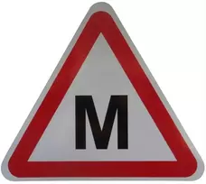 Nežinomas Lipdukas automobiliui M raidė, LIP002