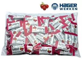 Miradent Xylitol kramtomosios gumos, spanguolių skonio, 100 x 2 vnt.