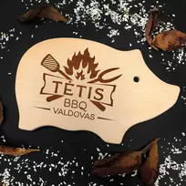 XL graviruota medinė pjaustymo lentelė "TĖTIS BBQ valdovas"