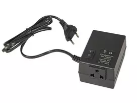 Blow Įtampos keitiklis nuo 230V iki 110V 100W