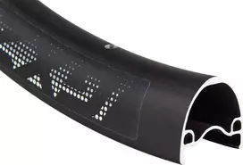 Alexrims ALEXRIMS GX26P žvyro ratlankis 700x32 skylės. Tubeless Ready H. diskas juodas (NAUJAS)