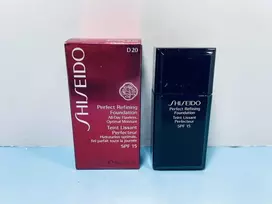 Shiseido Perfect Refining Moisturizing Liquid Foundation D20 Rich Brown SPF 15, 30 ml