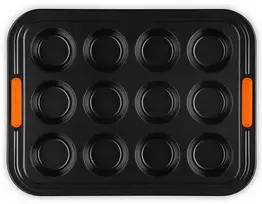 Kepimo Forma - Le Creuset Muffin Forma iš Anglies Plieno, Neprideganti, 12 Puodelių, 240°C