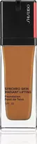 „Shiseido Synchro Skin Radiant Lifting Oil Free Kreminis Foundation“ makiažo pagrindas, SPF 30, 440 Amber, 30 ml