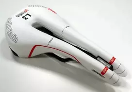 Selle Italia Balnelis SELLE ITALIA NOVUS SUPERFLOW ENDURANCE MANGANESE (id atitikmuo - L3) mangano kamera 7, baltas, bandymų rinkinys SIT-0000000000153 (NAUJAS)