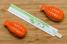 GM SUSHI prieskonių lentynos