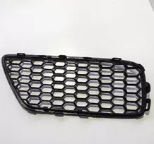 Originalus BMW F07N priekinis bamperio rūko žibinto groteles N/S OEM 51118057331
