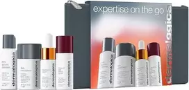 „Expertise On The Go“ rinkinys „Dermalogica“: kasdienis glikolinis valomasis veido gelis, 30 ml + kasdieniai mikrofoliant šveičiamieji šveičiamieji milteliai, 13 g + „Biolumin-C“ vitamino C skaistinamasis serumas veidui, 10 ml + „Dynamic Skin Retinol“ raukšles slopinantis serumas veidui.
