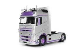 Diecast Modelis Solido S2400105 Volvo Trucks Fh Globetrotter Xl Silver & Purple 2023 1/24