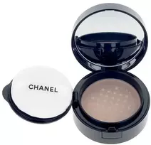 „Chanel Universal“ biri pudra #40 Medium Plus, 6 g