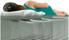 Intex „DuraBeam“ pagalvės atrama vidutinio aukščio, viengulis čiužinys, stačiakampis, skirtas naudoti viduje ir lauke, įmontuotas oro siurblys