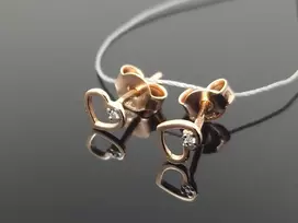 Best Diamonds Auksiniai auskarai Širdelės su briliantais