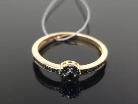 Best Diamonds Auksinis žiedas su juodais briliantais