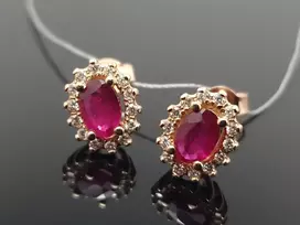 Best Diamonds Auksiniai auskarai su briliantais ir rubinais