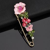 Elegant 8CM Brooch Pins 3 Colors Flower Rhinestone Jewelry Collar Lapel Pin DIY Lapel Pin Accessories rožinė raudona spalva