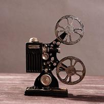 Resin Craft Movie Film Projector Sculpture Handmade Lightweight Cinema Projector Ornaments Exquisite Projector Model Bedroom juoda