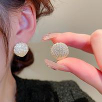 Delicate Light Luxury Zircon Shell Stud Earrings for Women Creative 3D Scallop Earrings Female Accessories Party Trendy Jewelry