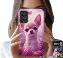 Etui Do Samsung Galaxy A23 5G - Słodka Chihuahua Na Różowym Tle Kwiatami